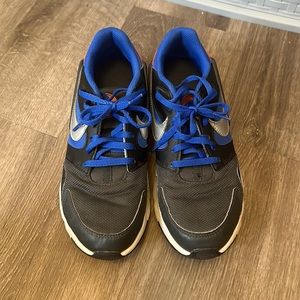 Nike Tennis Shoes